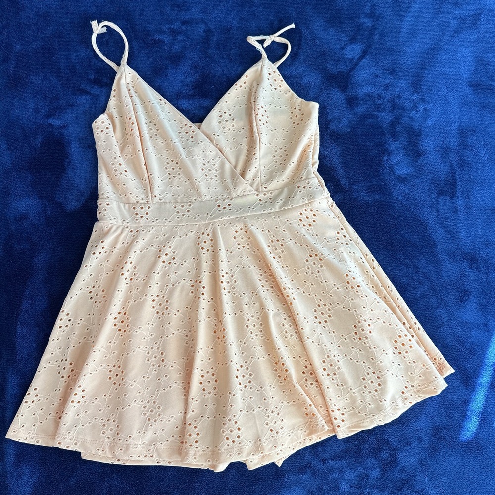 Jumper Skirt Sun Dress Rue 21 Womens Size Med Cute Flare‎ Eyelet Strap Peach
